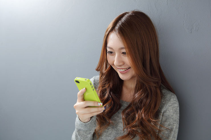 スマホ女性