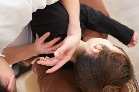 痛みを緩和し症状を改善に導きます